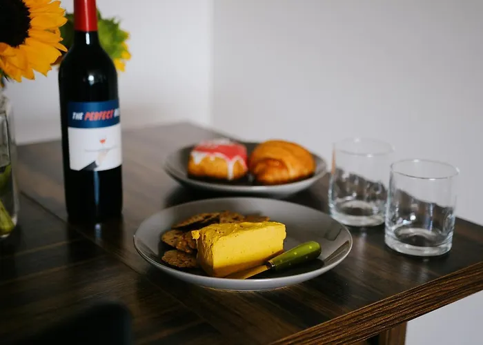 Apartamento Near O'Hare • Personal Gym & Balcony • Safe Area *